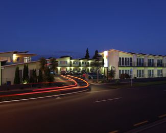 The exterior of the Park Lodge Motel.